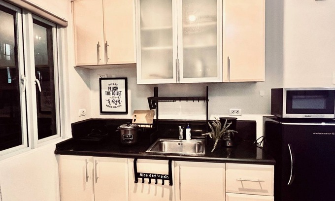 Pinagsama Apartamento | BGC - Fort Mckinley Condo