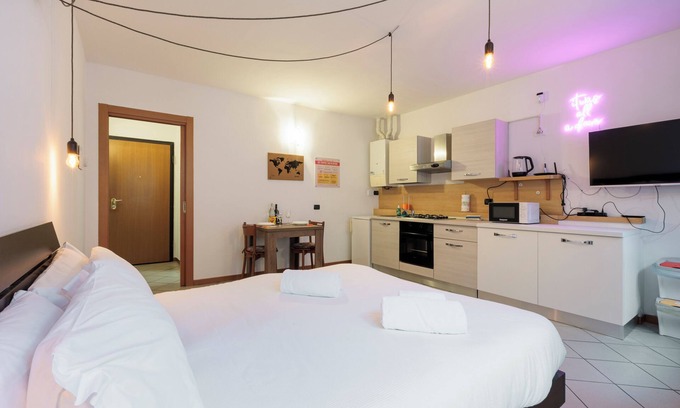 Grassobbio Apartamento | BGY Airport And Bedroom