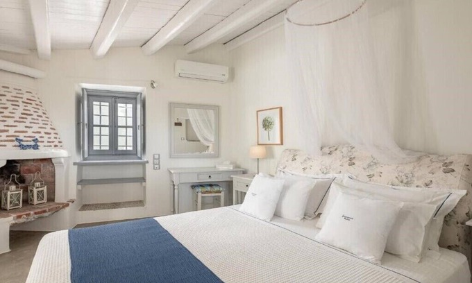 Hydra Casa | BH306 - C - Room Hydra