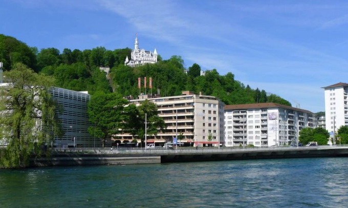 Lucerne Apartamento | BHMS City Campus by Interhome
