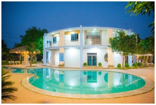 Luong Son Complejo | Biển Đông COMPLEX