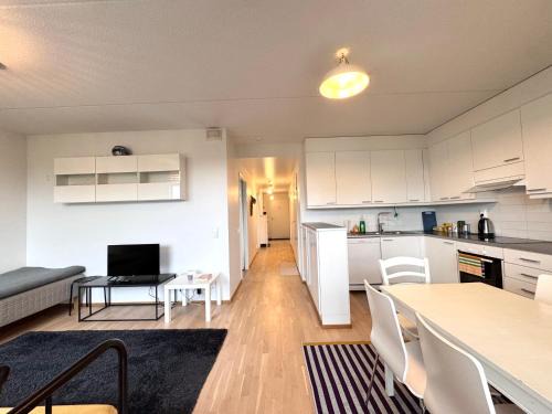 Aviapolis Apartamento | Big 3-Bedroom with Sauna, balcony, FREE parking