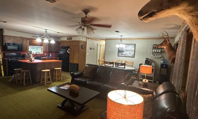Zavalla Cabina | Big Bass Cabin