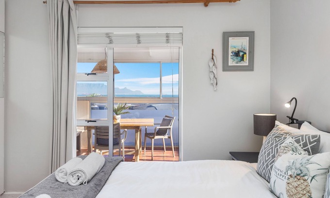 Big Bay Apartamento | Big Bay Beach Club 37