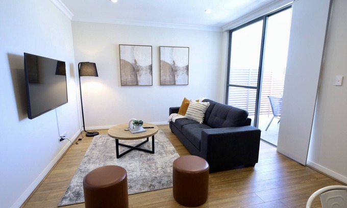 Midland Apartamento | 14 Big Beautiful Midland - sleeps 4