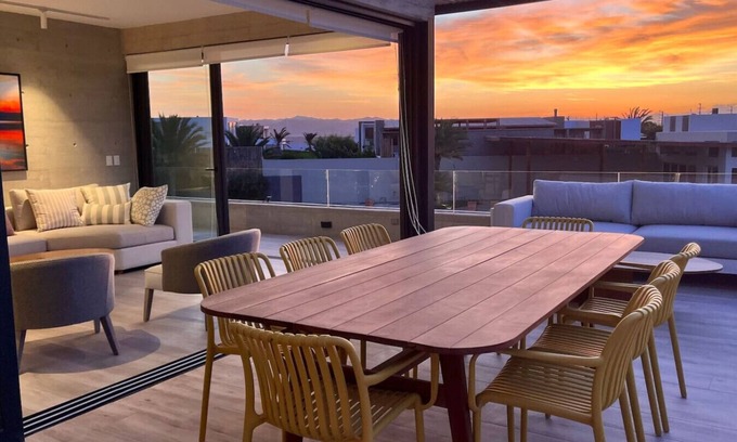 Pisco Apartamento | Big Family Apt with Huge Terrace for 9, view on the Salwater Lagoon