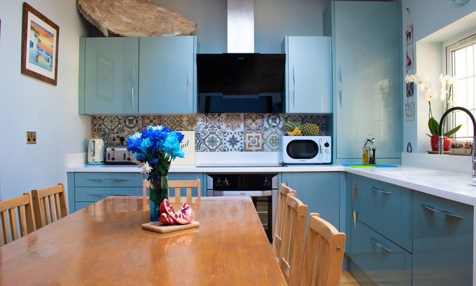 White Hart Lane Casa | BIG NewHome 12 plazas 5 dormitorios 2 jardines y desayuno