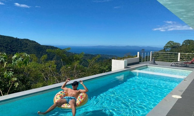 Tarcoles Casa | BIG Ocean View/Nice Pool -Relax on top of the mountain & in the middle of Nature