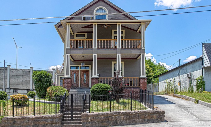 Knoxville Casa | Big Orange Retreat: City Views, Game Room, Near Downtown