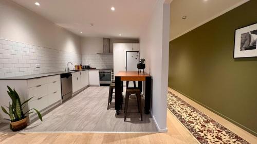 Te Aro Apartamento | Big Penthouse, Bigger Balcony