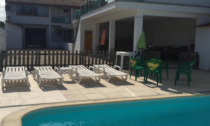 Santo Antonio de Vagos Villa | Casa Grande privada, piscina muy cerca del sol! Todos son bienvenidos y le va a encantar !!