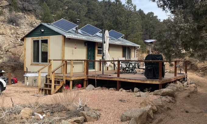Cotopaxi Cabina | Big Tiny in the Sangres Mountains Off-grid location with lot's of charm!