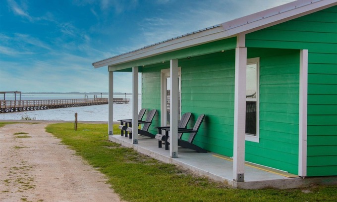 Rockport Condominio | Big Tree Cottages - Mallard | Private Fishing Pier