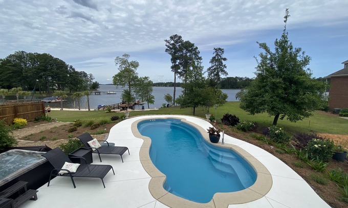 Lexington Casa | Piscina privada ~ HotTub ~ Muelle ~ Gran vista ~ Lago MURRAY / Lex