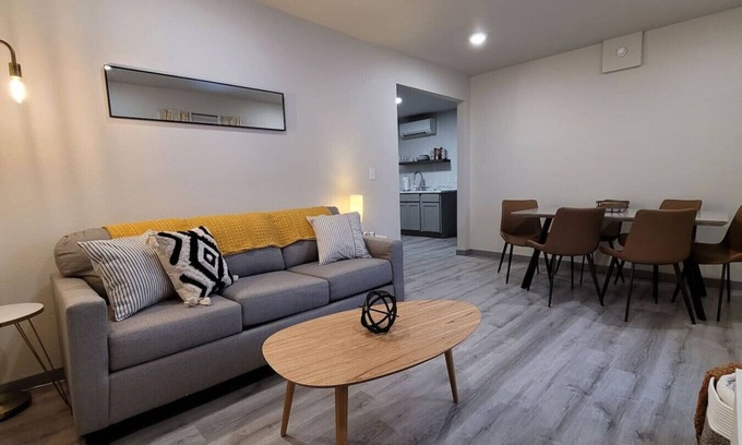 Custer Apartamento | Bighorn Loft, downtown Custer near Mickelson Trail