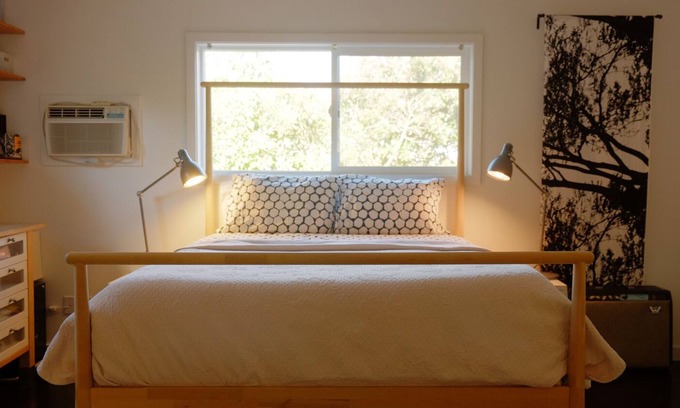 Hood River Apartamento | Bike friendly Room with Semi-private Entrance and Spa Bathroom