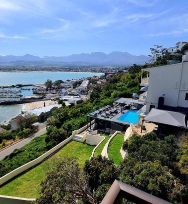 Mountainside Apartamento | Bikini Beach Manor