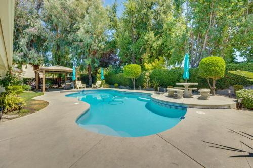 Clovis Casa | Billiards and Private Pool Bright Clovis Home!