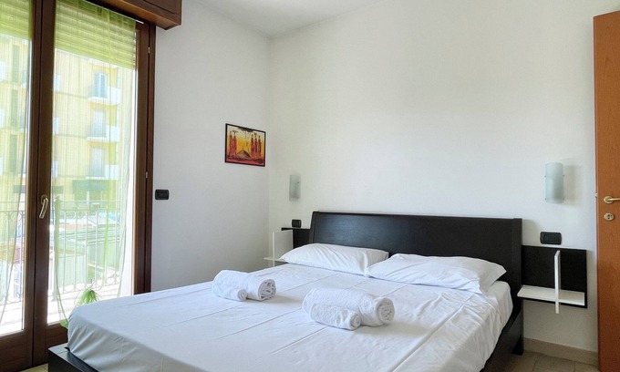 Viserbella Apartamento | Bilocale con terrazzo e parcheggio – Alba Blu
