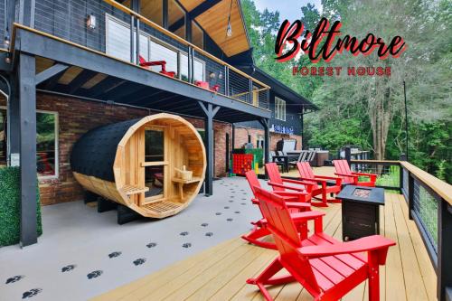Skyland Casa | Biltmore Forest Retreat Sauna Hot tub Game Rm