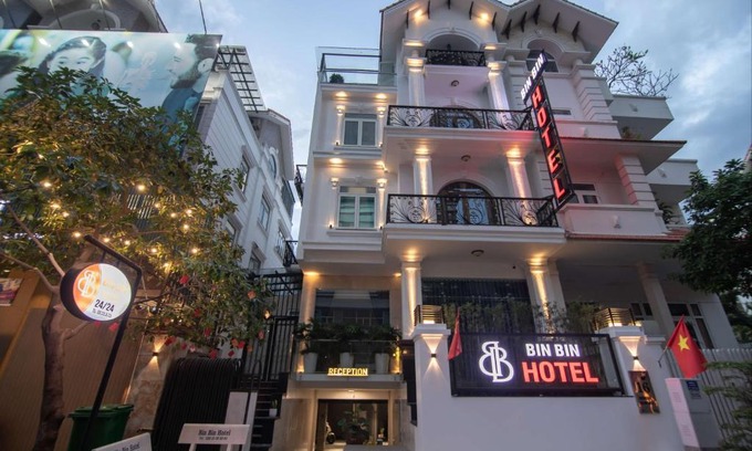 District 7 Hotel | Bin Bin Hotel 8 - Near Sunrise City