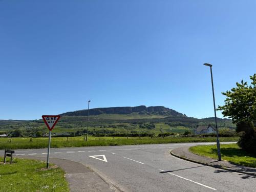 Limavady Casa | Binevenagh View, Magilligan Limavady Holiday Let
