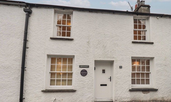 Ambleside Cabaña | BIRCHCROFT, pet friendly, character holiday cottage in Ambleside