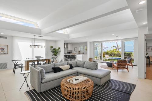 La Jolla Casa | Birdrock Paradise w Private Pool& Spa, AC, fast WiFi & Yard!