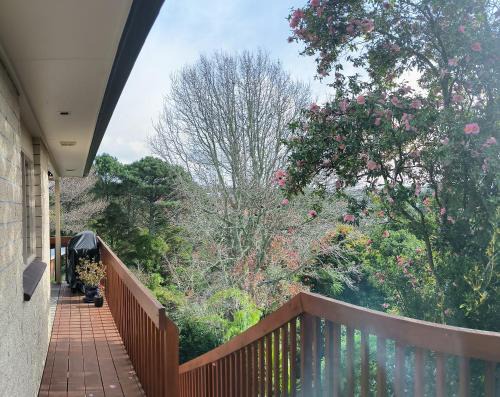 Browns Bay Casa | Birdsong hideaway two-bedroom suite in Browns Bay