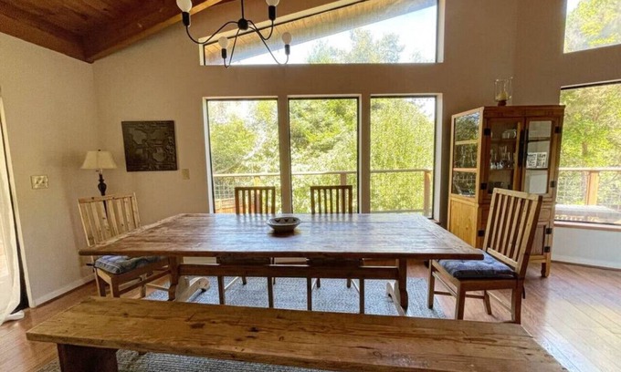 Point Reyes Station Casa | Birdsong Retreat | Hot Tub, Surrounded by Nature