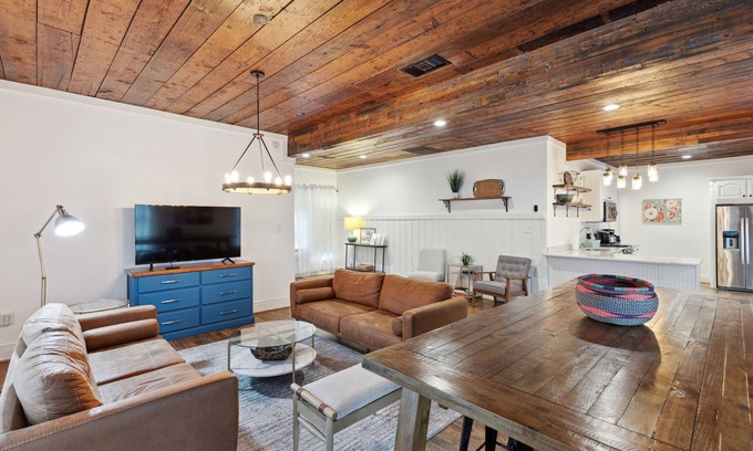 McKinney Casa | Birdsong Retreat in McKinney