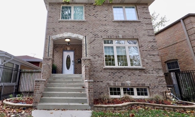 Dunning Casa | Birthday?Anniversary?Showers?3500 sq ft, sleeps 16