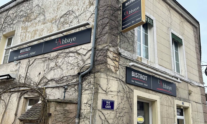 Tuffe Val de la Cheronne Casa | Bistrot de l'Abbaye
