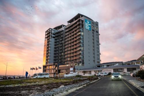 Bloubergstrand Hotel | Blaauwberg Beach Hotel