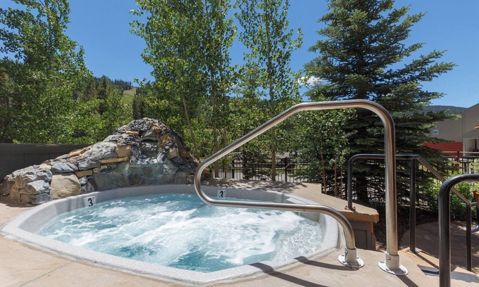 River Run Casa | Black Bear #8046