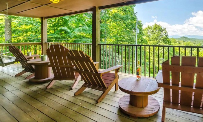 Otto Casa | Black Bear Cove Cabin