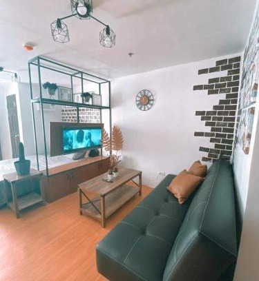 Marilao Apartamento | Black & Bold - 1BR Condo 50mbpsWIFI near SM Marilao