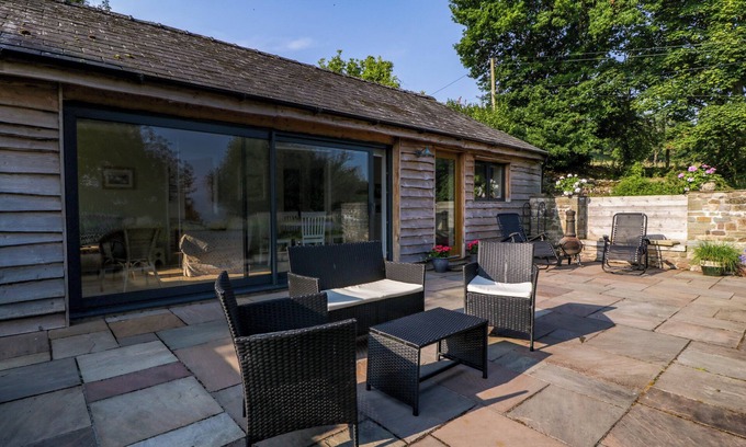Abergavenny Cabaña | Gato negro Bach, GILWERN