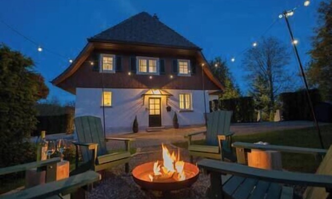 Schonach im Schwarzwald Casa | Black Forest Lodge with jacuzzi & outdoor sauna