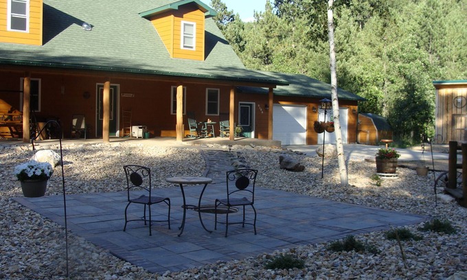 Deadwood Casa | Black Hills Getaway en una zona tranquila y apartada con paisajes y senderos para caminatas.