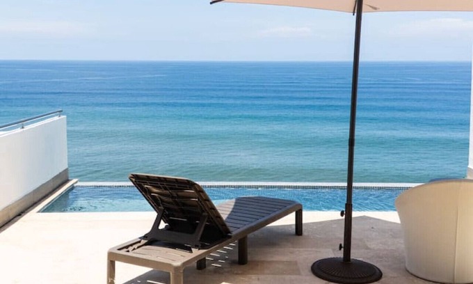 Chiltiupan Apartamento | Black Rose Cliff Villa 2 Zonte