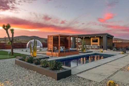 Joshua Tree Casa | Black Sky House