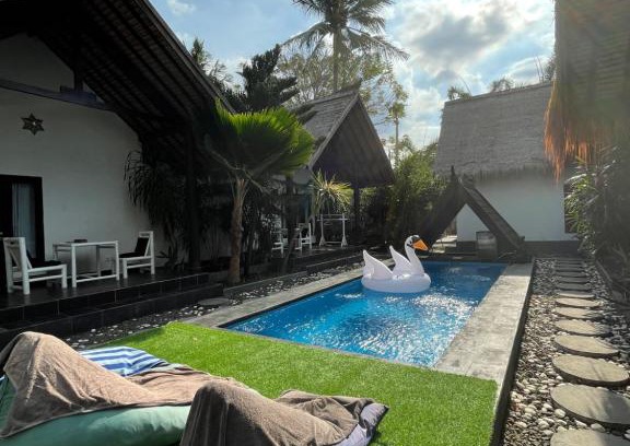 Gili Trawangan Complejo | Black & White Cottages