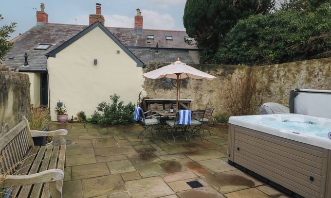 Pembroke Cabaña | Blacksmiths Cottage