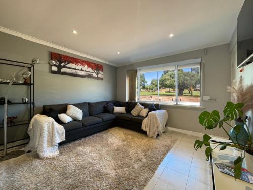 Hamilton Hill Casa | Blackwood Stays