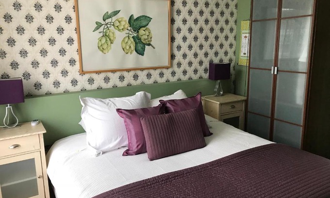 Hoofddorppleinbuurt Cama Y Desayuno | Blaine's: A B&B and private dining....