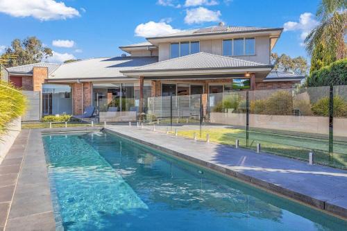 Moama Casa | Blair Street - Luxury Home with Pool and Theatre