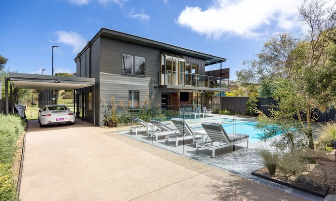 Blairgowrie Casa | Blairgowrie Holiday House Gas Heated Spa / Solar heated pool and Tennis court