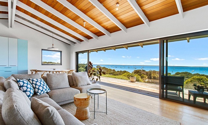 Blairgowrie Casa | Blairgowrie Views - *SPECIAL OFFER - pay for 2 nights, stay for 3*