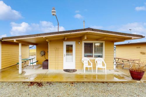Mount Vernon Casa | Blake's Skagit Resort, Cabin 4
